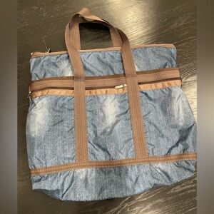 Le Sportsac distressed denim zipper nylon tote bag